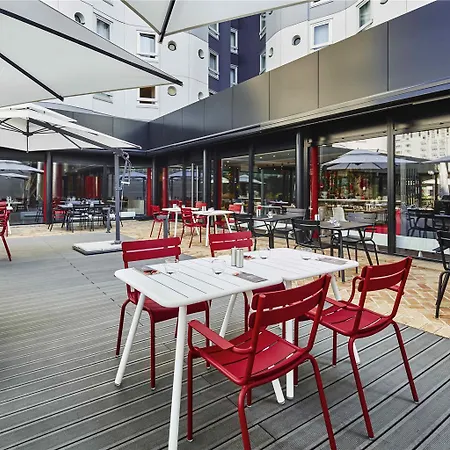 イビス パリ シャルルドゴール エアポート 3* ル・メニル＝アムロ