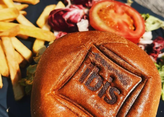 イビス パリ シャルルドゴール エアポート 3* ル・メニル＝アムロ